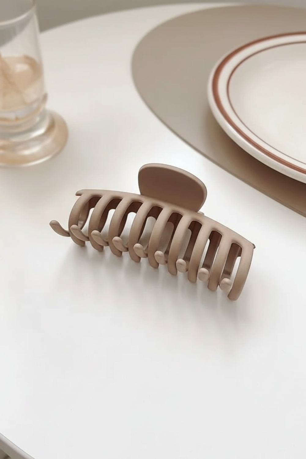 Matte Geometric Hair Claws For Women Thick Hair (11 cm)