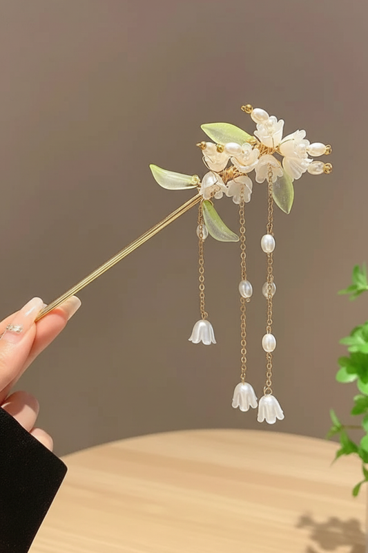 Elegant Floral Design Hair Clip