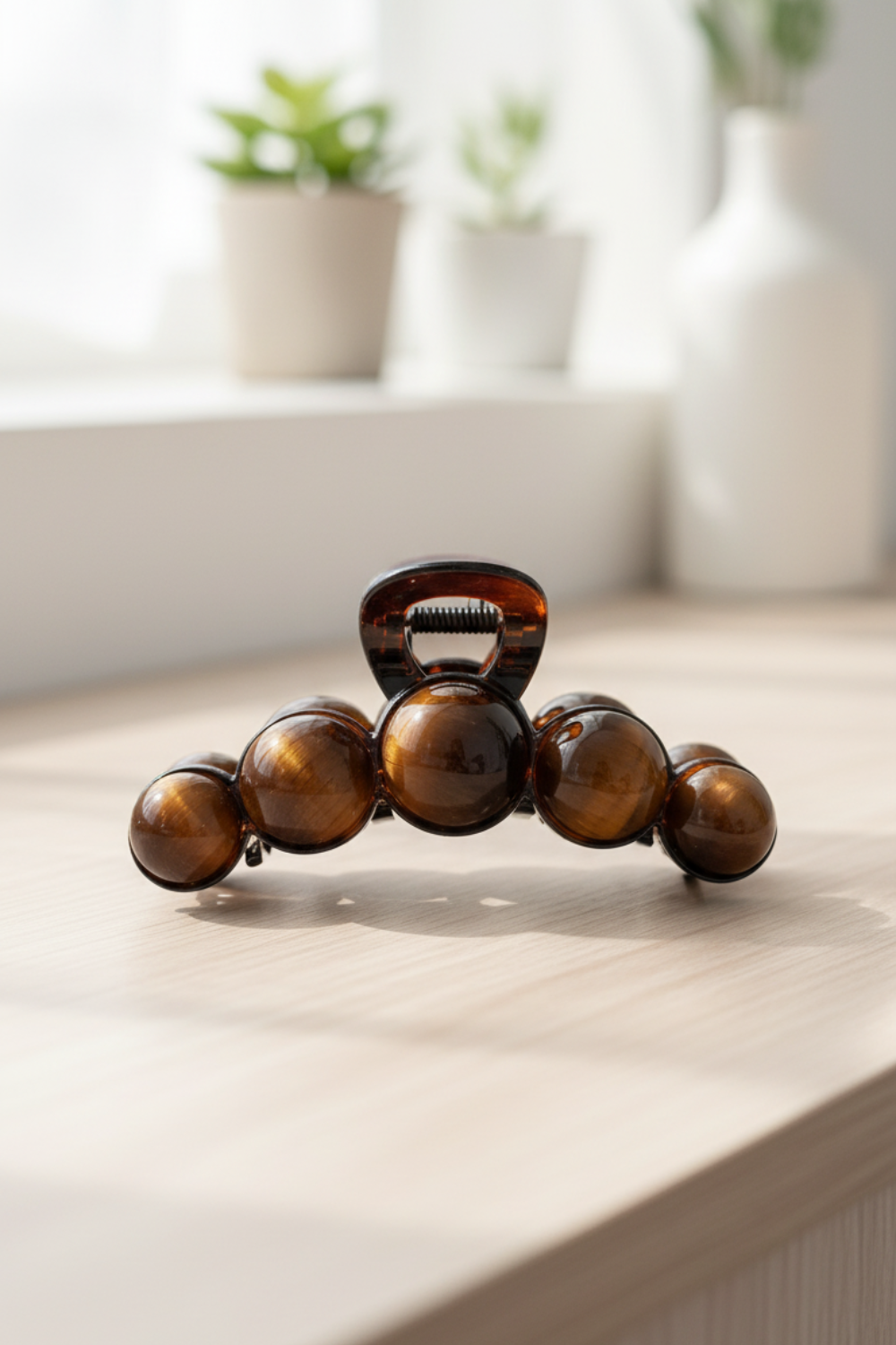 Pearl Large Simple Elegant Acrylic Hair Claw