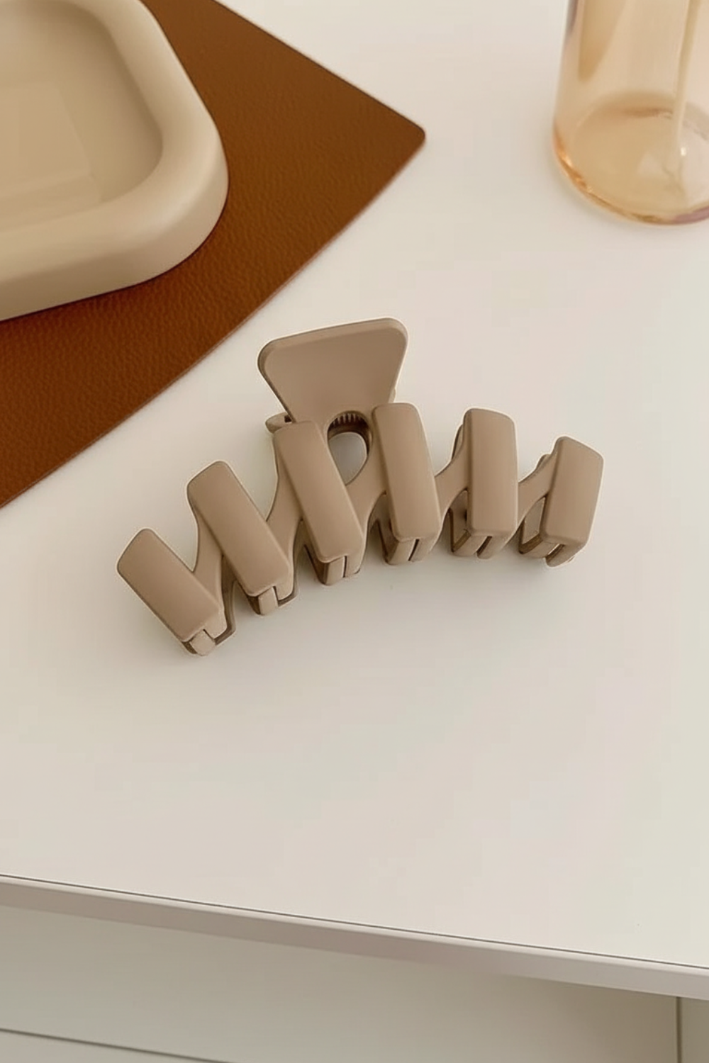 Matte Geometric Hair Claws For Women Thick Hair (11 cm)