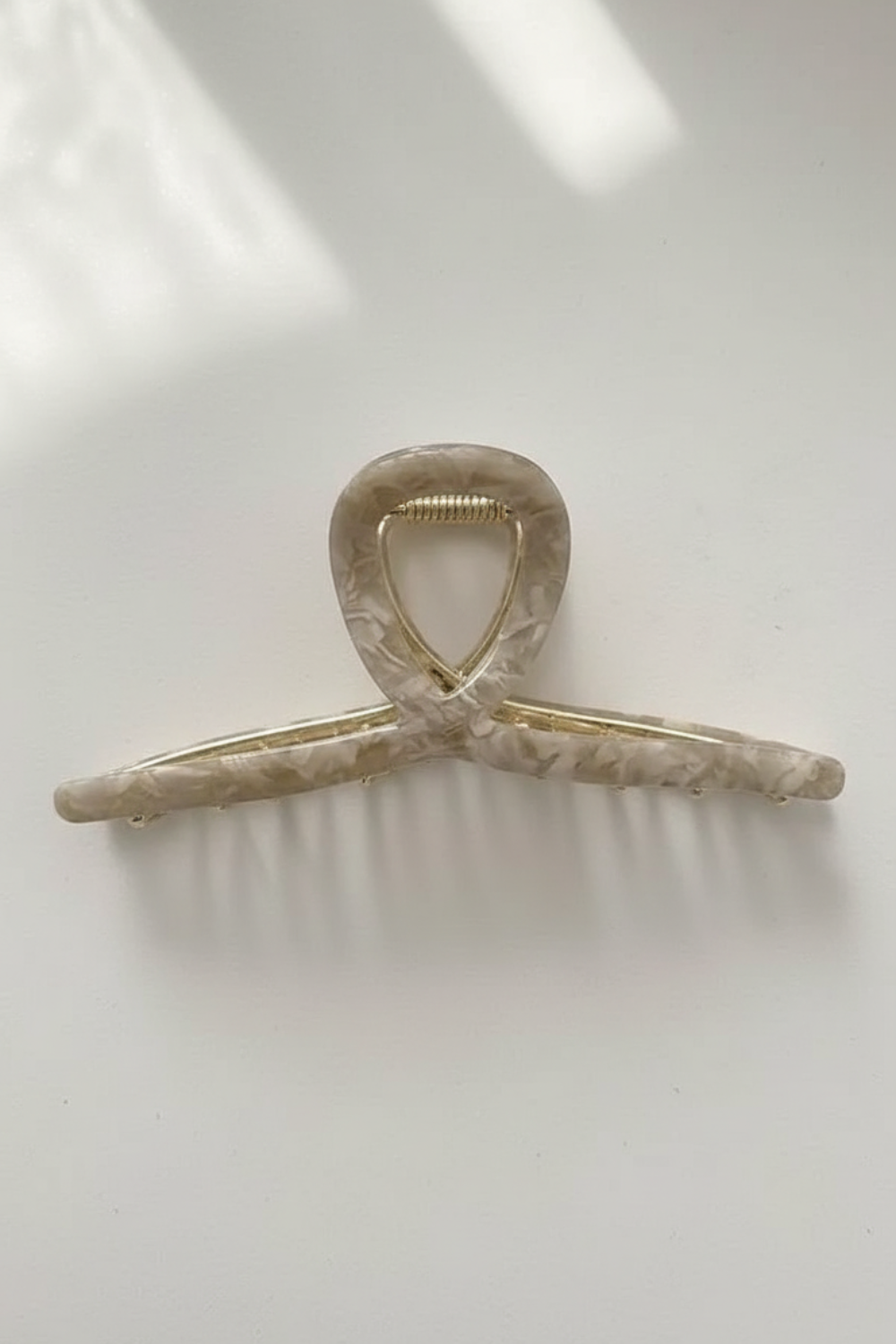 Metal grab hair Claw clip for large hair volume