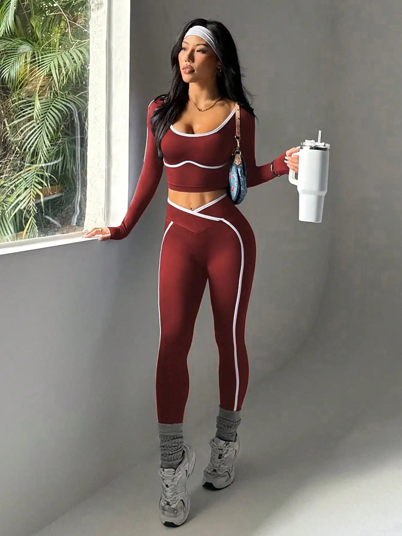 Women’s Round Neck Long Sleeve Yoga Top &amp; Outdoor Fitness Pants Set