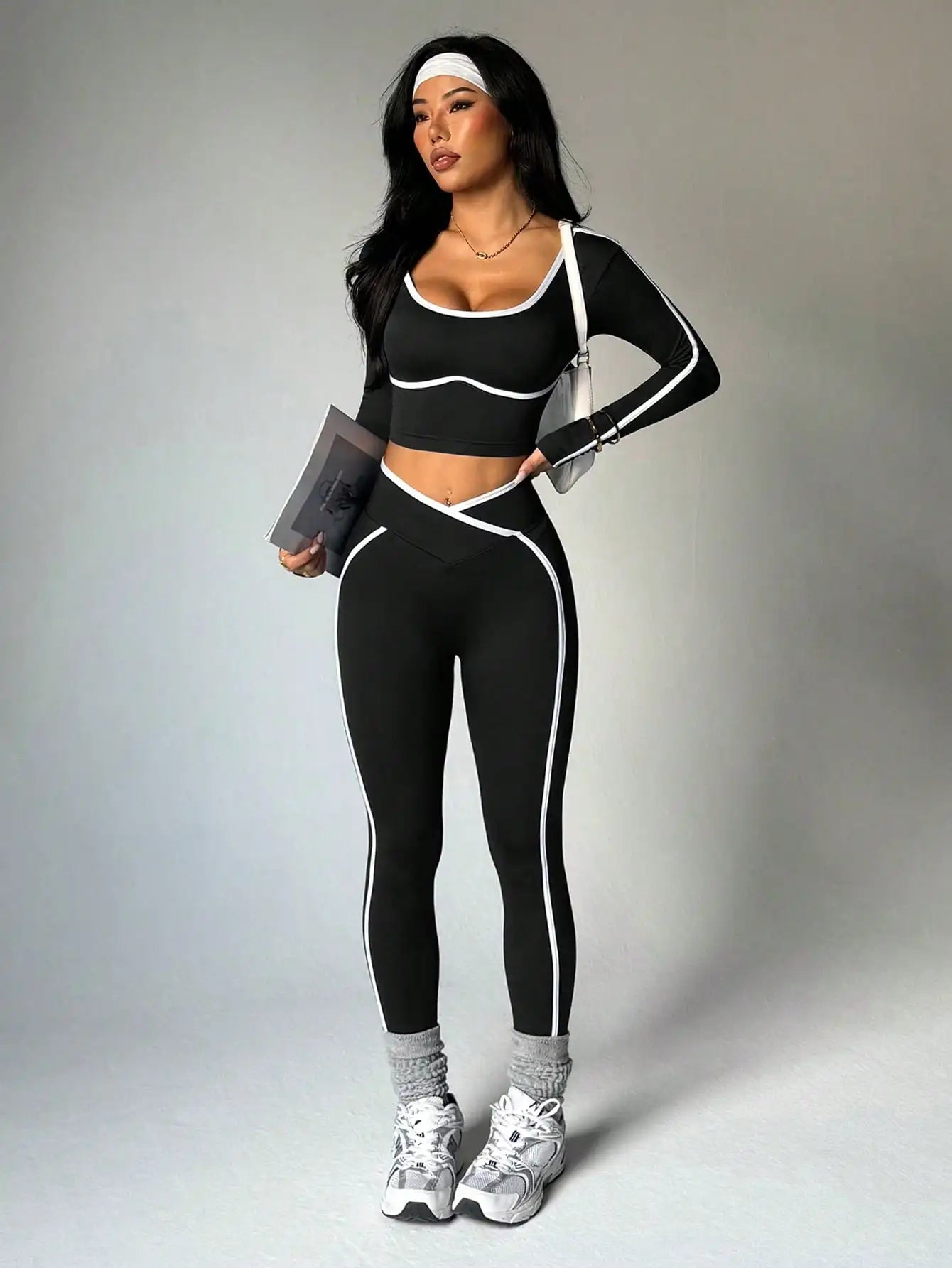 Women’s Round Neck Long Sleeve Yoga Top &amp; Outdoor Fitness Pants Set