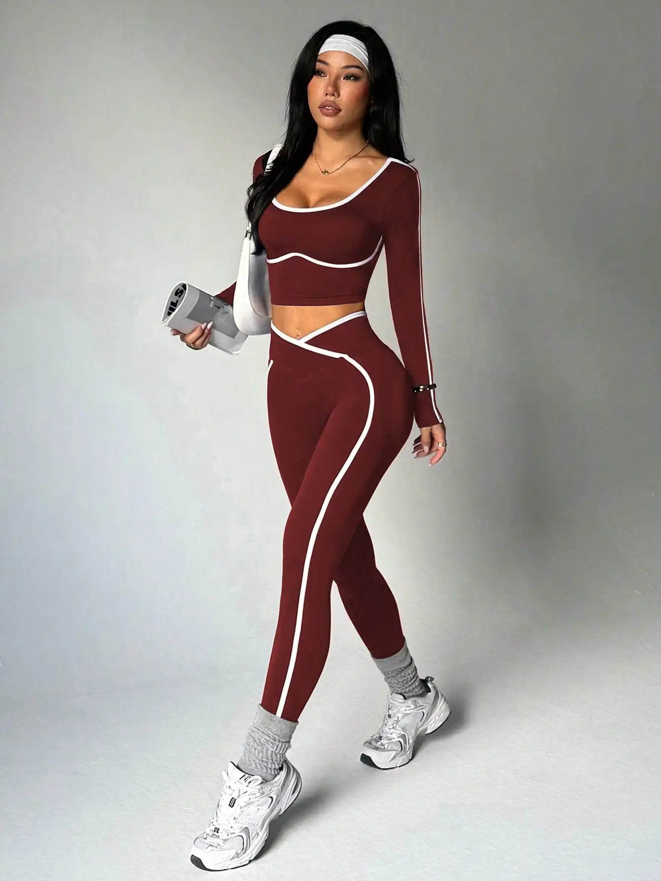 Women’s Round Neck Long Sleeve Yoga Top &amp; Outdoor Fitness Pants Set