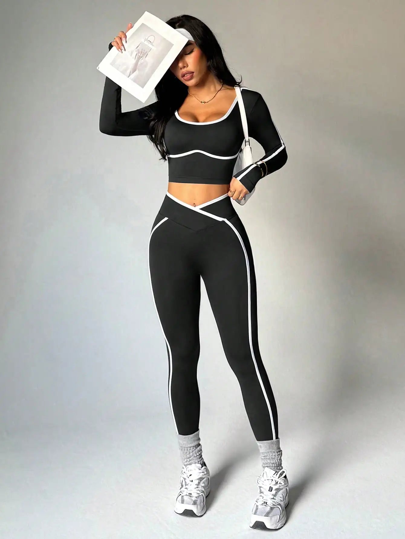 Women’s Round Neck Long Sleeve Yoga Top &amp; Outdoor Fitness Pants Set