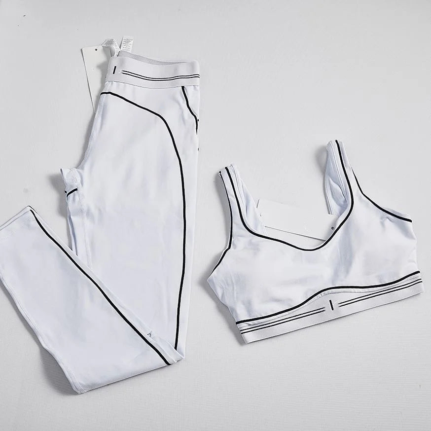 New Women's High Quality Fabric Yoga Set Breathable and Shockproof